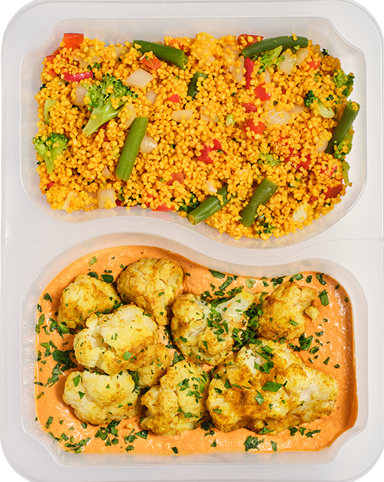 Tikka masala z pieczonym kalafiorem i kaszą kuskus