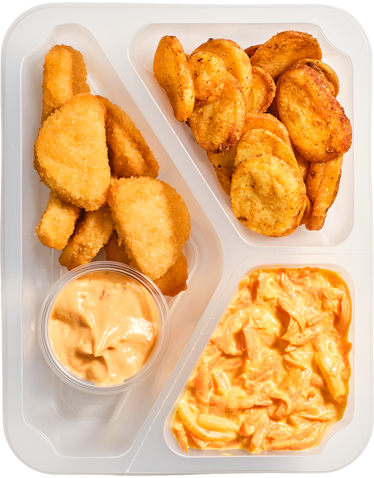 Nuggetsy roślinne z talarkami ziemniaczanymi i surówką z marchewki