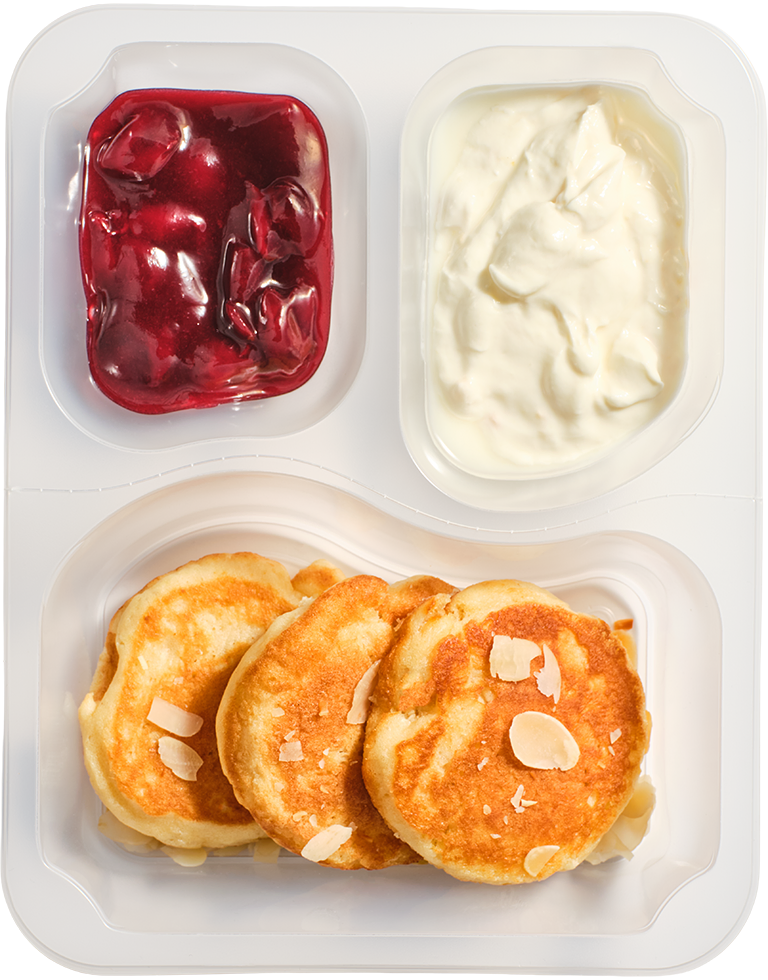 Pancakes, skyr z brzoskwinią i marakują, konfitura wiśniowa