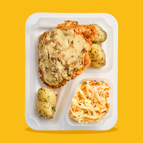 Schabowy Vikinga, ziemniaki z koperkiem, surówka z selera z żurawiną