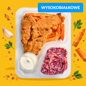 Stripsy-z-kurczaka-z-dipem-czosnkowym-frytkami-z-batata-i-coleslawem-z-czerwonej-kapusty-1