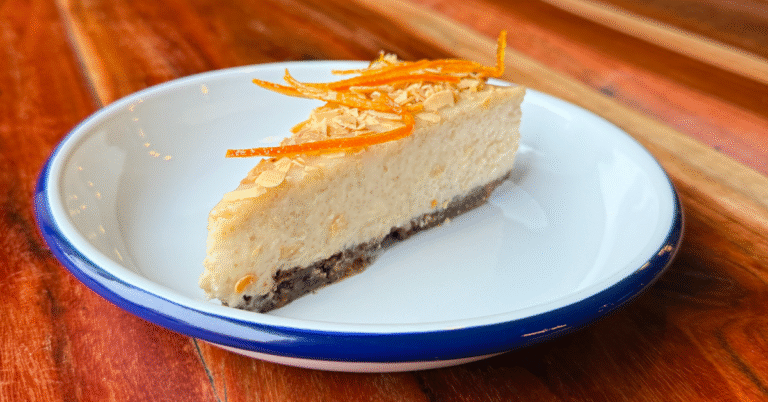 sernik z bialym makiem