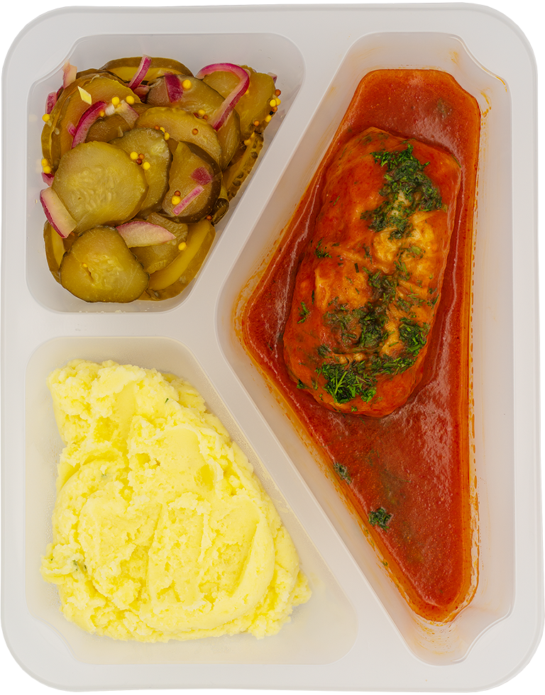 Gołąbek w sosie pomidorowym z puree ziemniaczanym i sałatką z kiszonego ogórka