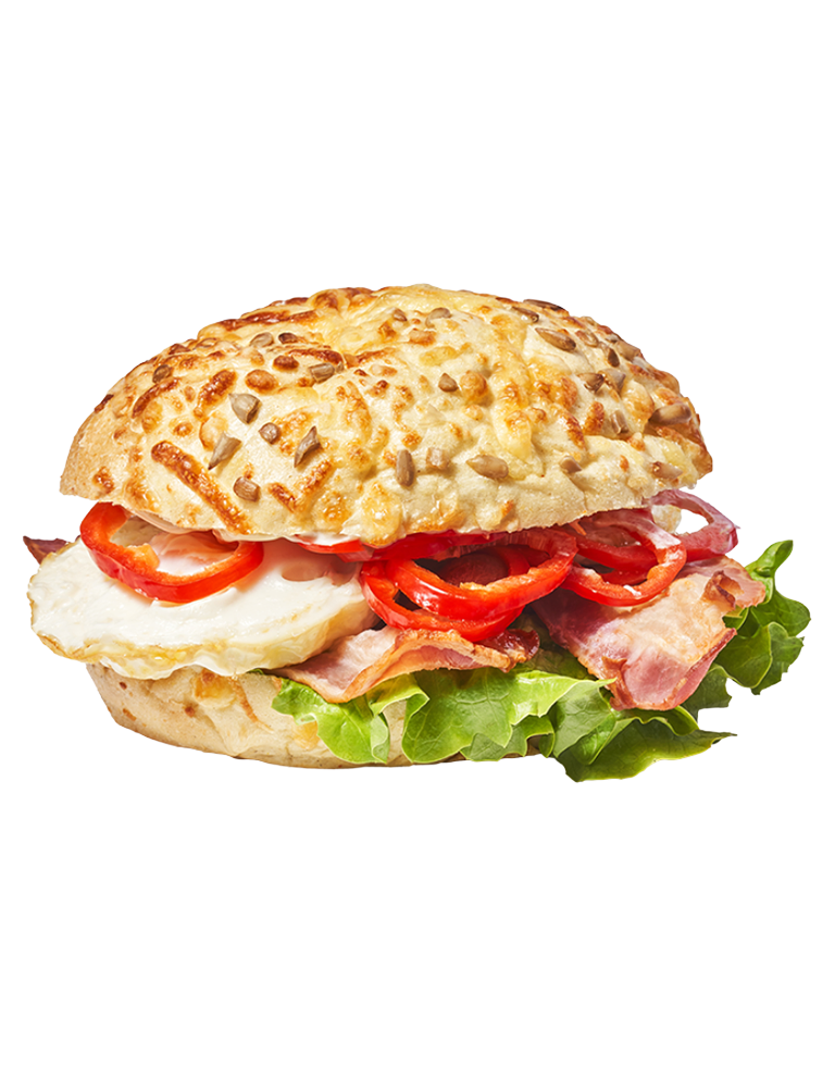 Kanapka z jajkiem sadzonym i chipsem z boczku