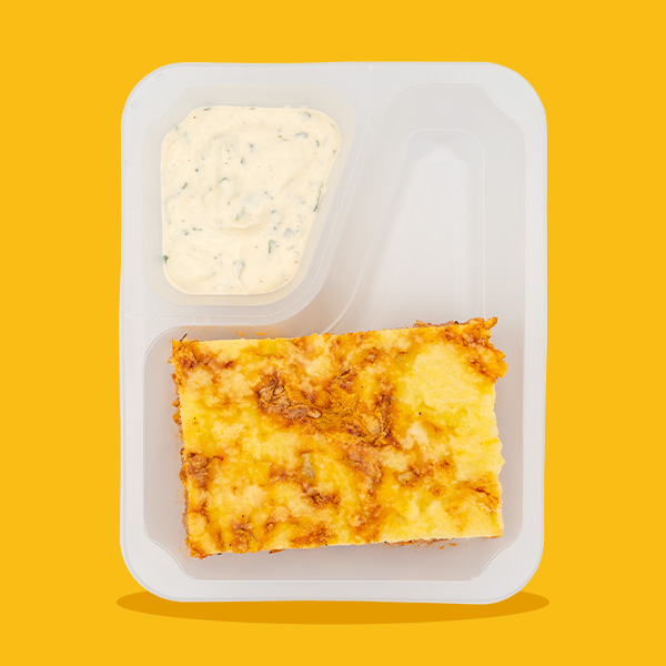 Lasagne bolognese z dipem bazyliowym