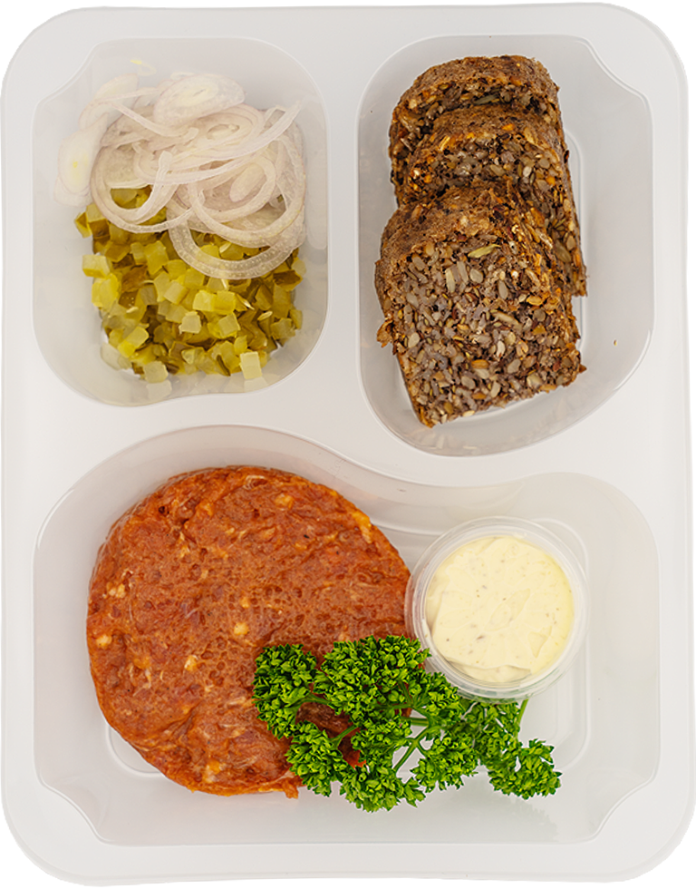 Tatar wołowy z majonezem truflowym