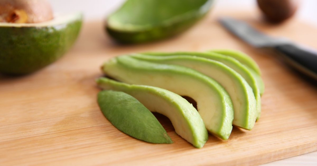 Czy awokado tuczy? Fakty i mity o jednym z najpopularniejszych superfoods 3 awokado