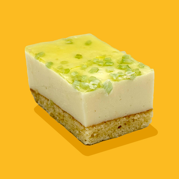 Sernik na zimno z białą czekoladą i galaretką limonkową