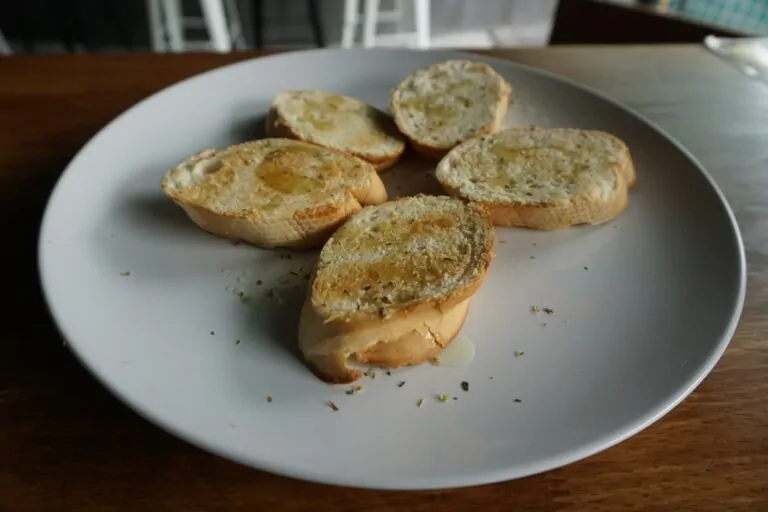 bagietka-czosnkowa-kcal